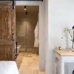 בית חווה Casale Oleo מונטיאנו